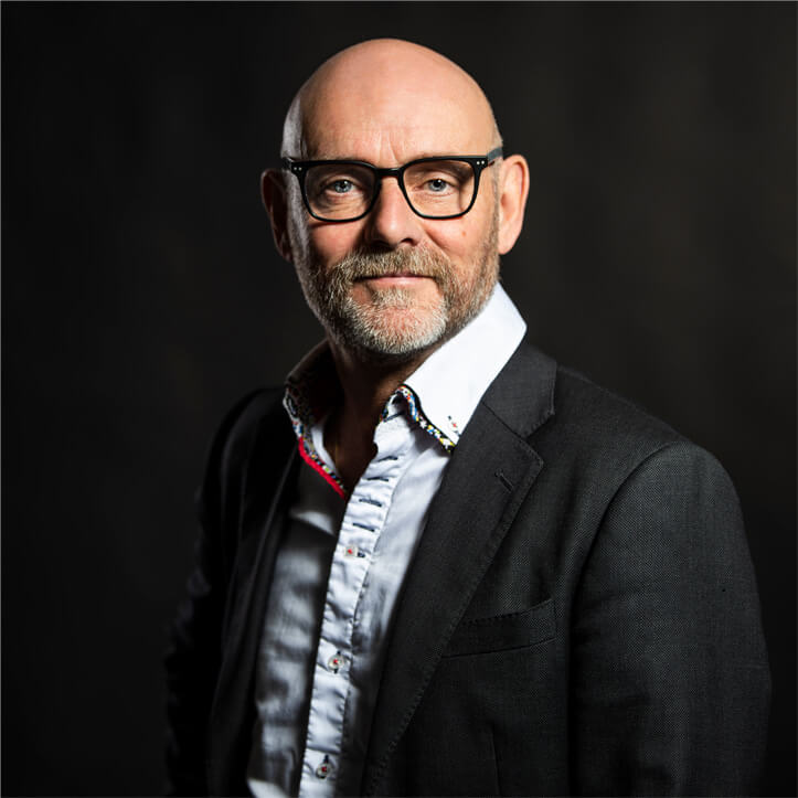 En profilbild av Tomas